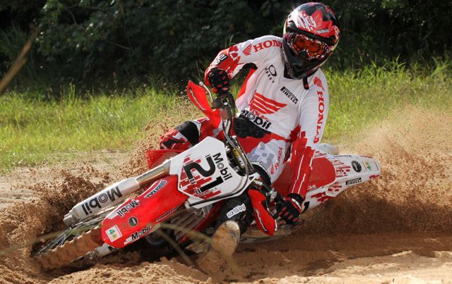 Os melhores pilotos do off-road nacional - Motocross